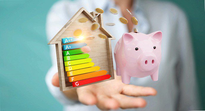 Providers of mortgages must address the long-term value retention and thus also the energy efficiency of the building to be financed with customers in their advice on real estate financing. (Image: Shutterstock.com/Sdecoret)